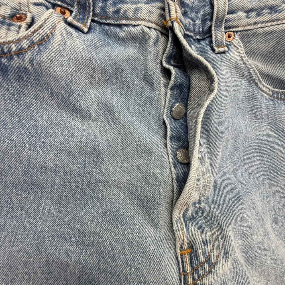 Levis 501-0193 Mens‎ Vintage 1996 Made in USA Light Wash Straight Jeans 34x32